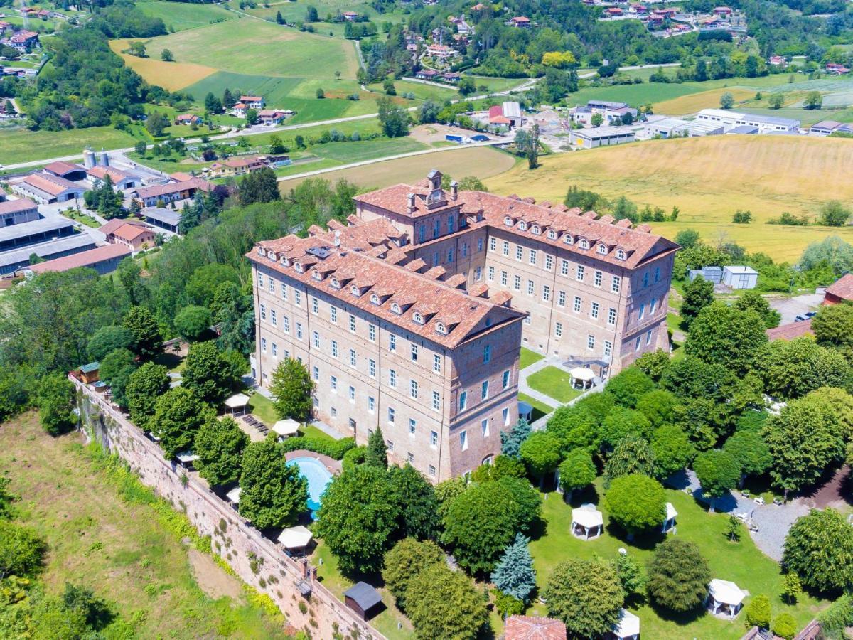 Montaldo Castle & Resort Montaldo Torinese Εξωτερικό φωτογραφία